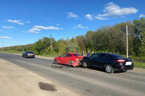 Трое пассажиров BMW пострадали в тройной аварии в Саратове