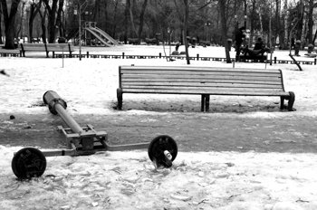 Темнота – друг молодежи. Газета Л.Фейтлихера начинает жесткую критику работы тандема О.Грищенко-А.Прокопенко.